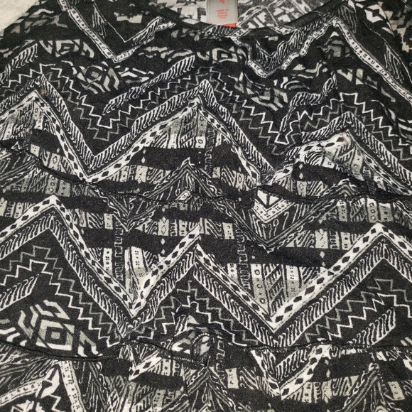 NB Aztec Print Tank Top - Picture 2 of 3